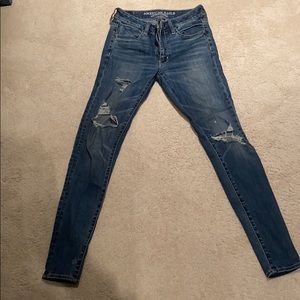 Blue ripped skinny jeans